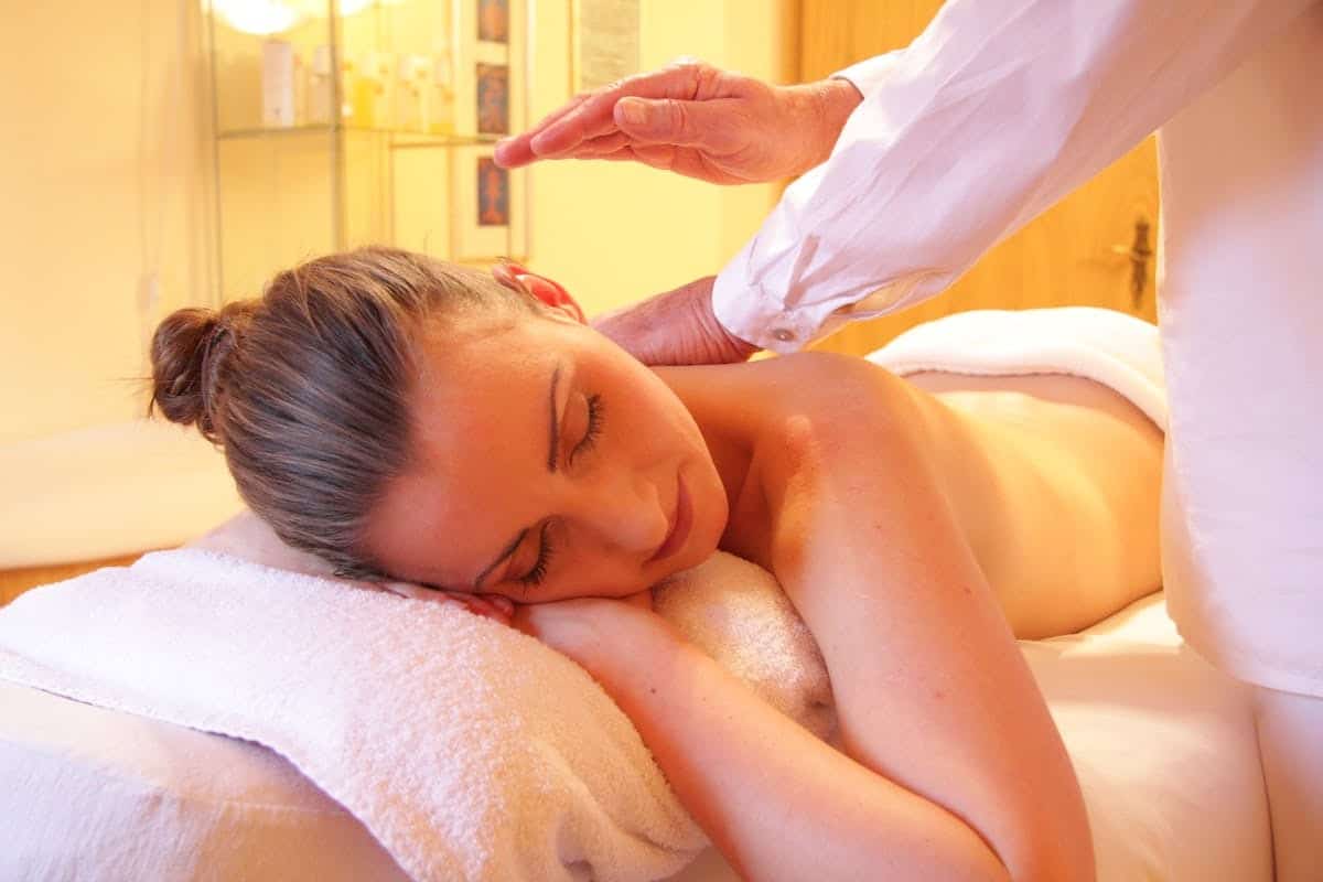 Découvrir les différentes pratiques du massage naturiste